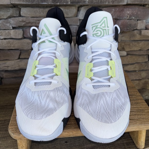 Nike Giannis Immortality 2 Men's Basketball Shoes Green/Black Volt Size 18 *Read